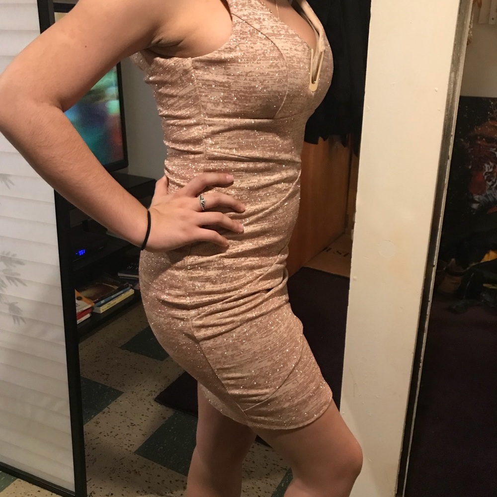 ✨✨Pink sparkling Dress ✨✨ - Picture 5 of 8